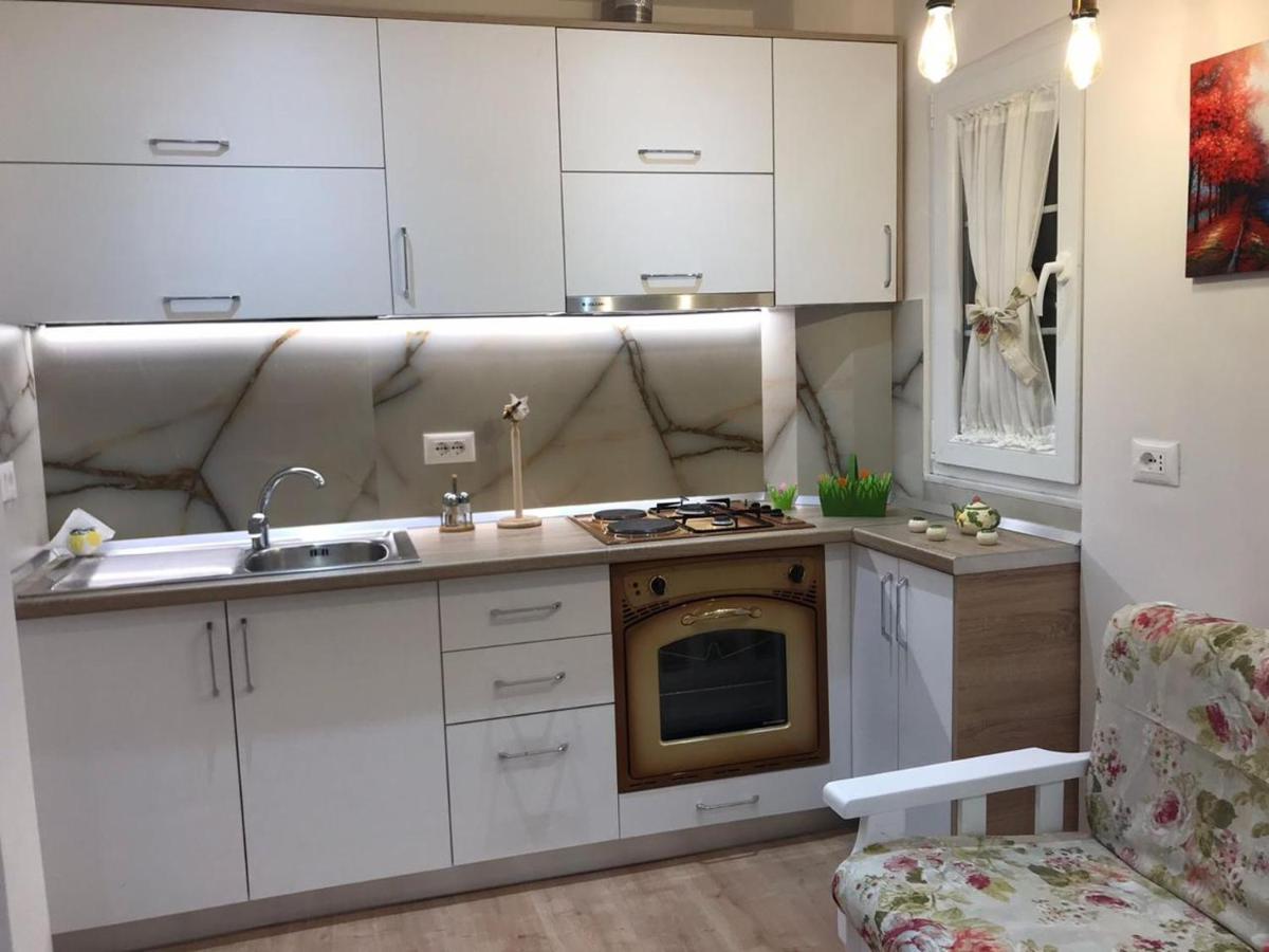 Central Welcoming Apartment In Tirana Eksteriør billede