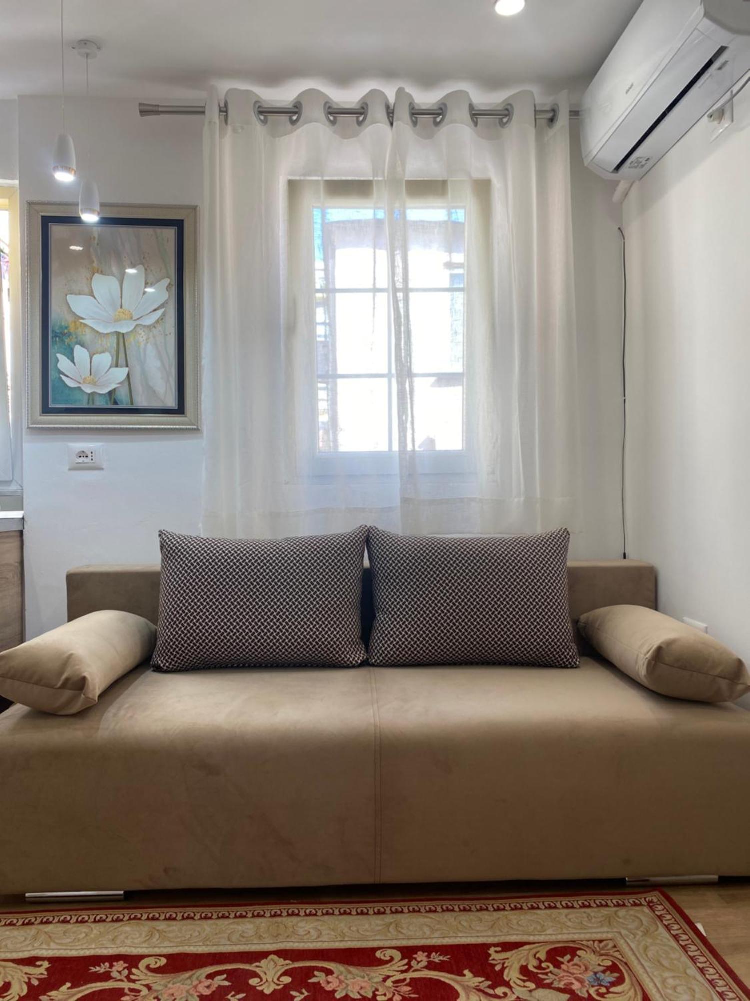 Central Welcoming Apartment In Tirana Eksteriør billede