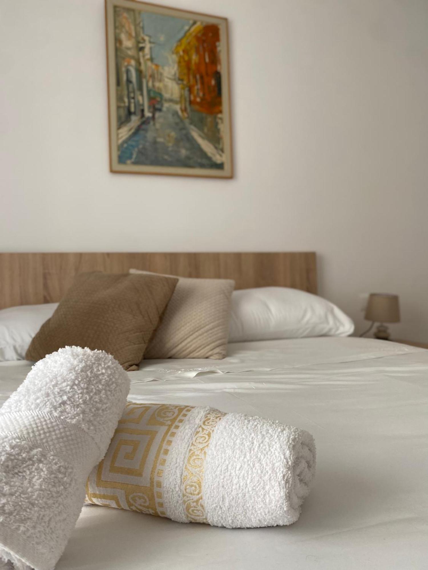 Central Welcoming Apartment In Tirana Eksteriør billede